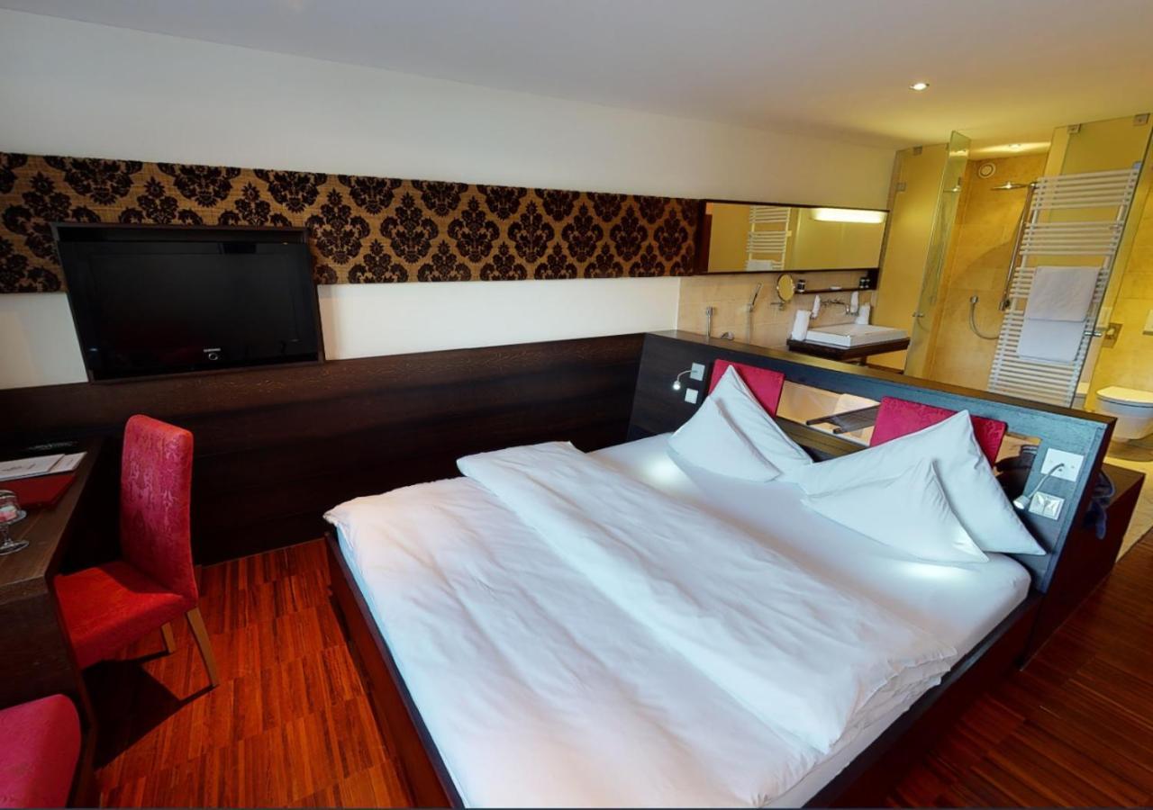 Wellnesshotel ...Liebes Rot-Flueh هالدينسي الغرفة الصورة